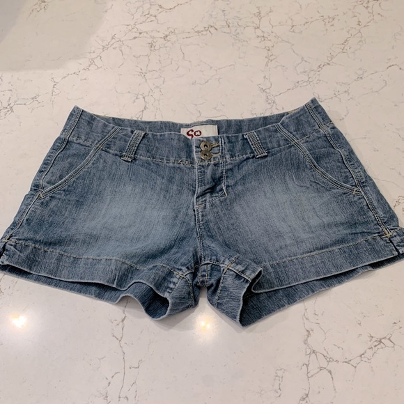 3 Pairs of H&M Shorts - Picture 7 of 8